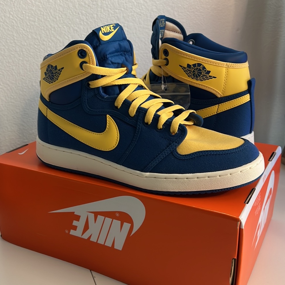 NEW NIKE AJKO 1 Men’s Shoes Sz 9 1/2